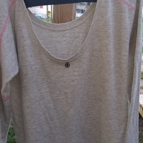 Women's medium tsu-ya Bridgett pullover - Picture 4 of 5